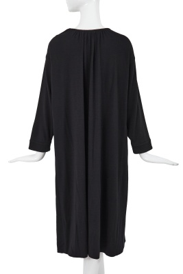 A Comme des Gar&ccedil;ons black wool dress, probably 'Holes' collection, Autumn-Winter 1982-83 - 3