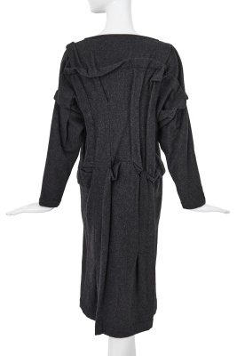 A rare and important Comme des Gar&ccedil;ons grey wool dress, 'Gloves, Skirts, Quilted Big Coats' collection, Autumn-Winter 1983-84 - 4