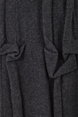 A rare and important Comme des Gar&ccedil;ons grey wool dress, 'Gloves, Skirts, Quilted Big Coats' collection, Autumn-Winter 1983-84 - 6