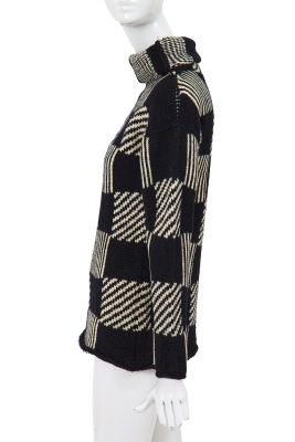 A Comme des Gar&ccedil;ons black and white wool sweater, probably 'Gloves, Skirts, Quilted Big Coats' collection, Autumn-Winter 1983-84 - 2
