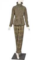 Peggy Moffitt's Rudi Gernreich 'Duke of Windsor' checked wool pant suit, Fall 1968 - 4