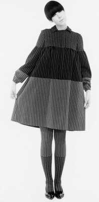 Peggy Moffitt's Rudi Gernreich smock dress, Fall 1965